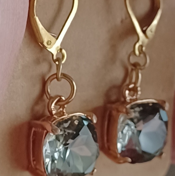 GOLD PLATED CRYSTAL SMOKEY RHINESTONE SQUARE EARRI - Picture 4 of 5